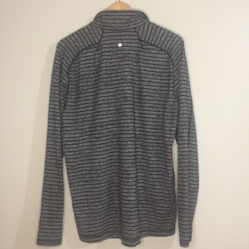 Lululemon size XL 1/2 Zip Raven Stripe Black - Picture 5 of 12